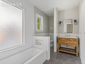 689 East 17th Street TWNHSE, Brooklyn NY 11230