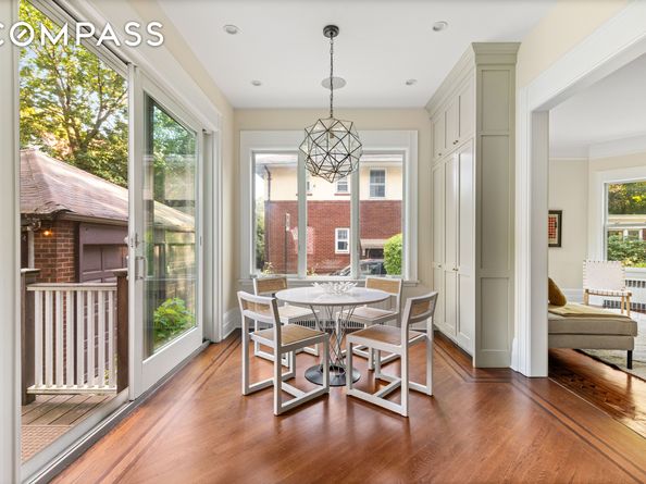 689 East 17th Street TWNHSE, Brooklyn NY 11230