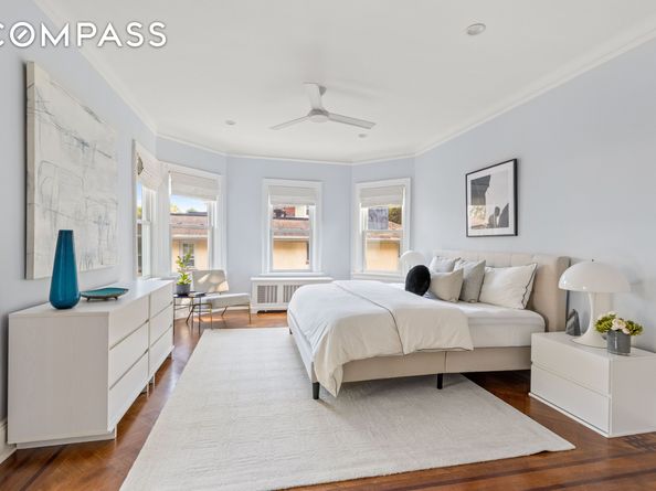 689 East 17th Street TWNHSE, Brooklyn NY 11230