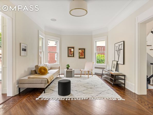 689 East 17th Street TWNHSE, Brooklyn NY 11230