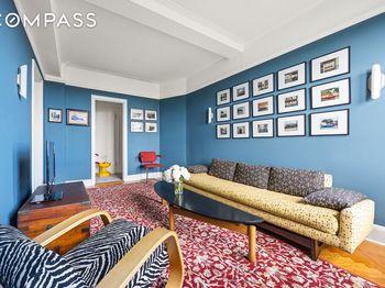 39 Plaza Street W