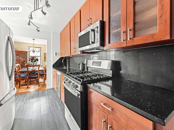 679 West 239th Street 5B, Bronx NY 10463