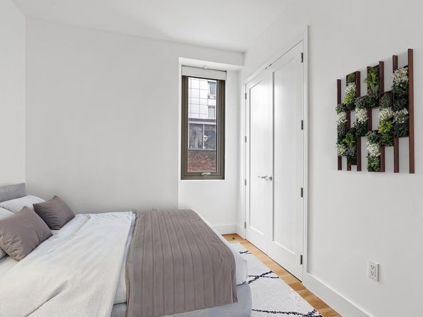 44-15 Purves Street 5D, Queens NY 11101