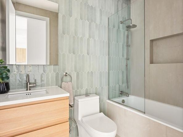 48 Stanhope Street 2F, Brooklyn NY 11221