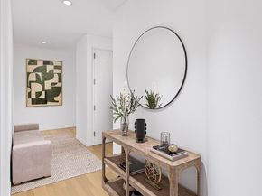 247 West 46th Street 3702, New York NY 10036