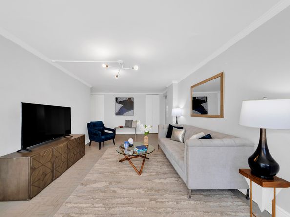 345 East 73rd Street 6C, New York NY 10021