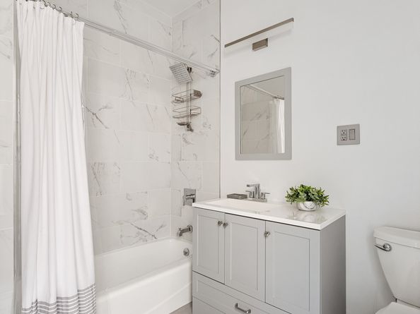 447 Fort Washington Avenue 22, New York NY 10033