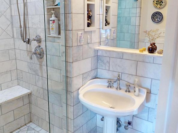 2244 Bronx Park E 1B, Bronx NY 10467