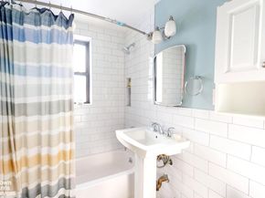 2244 Bronx Park E 1B, Bronx NY 10467