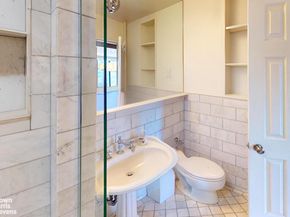 2244 Bronx Park E 1B, Bronx NY 10467