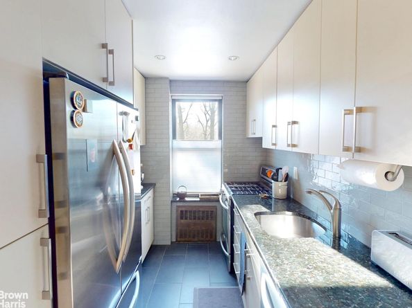 2244 Bronx Park E 1B, Bronx NY 10467
