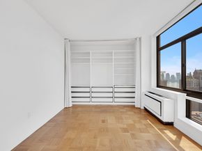 303 East 43rd Street 25B, New York NY 10017