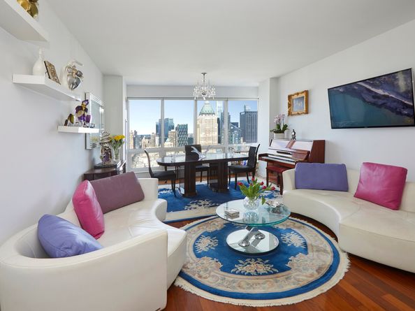 350 West 42nd Street 48C, New York NY 10036