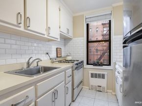 3060 Ocean Avenue 2L, Brooklyn NY 11235