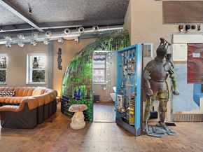 527 Hudson Street 3/4, New York NY 10014