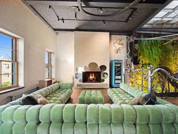 527 Hudson Street 3/4, New York NY 10014