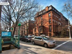 365 Clinton Avenue 4H, Brooklyn NY 11238