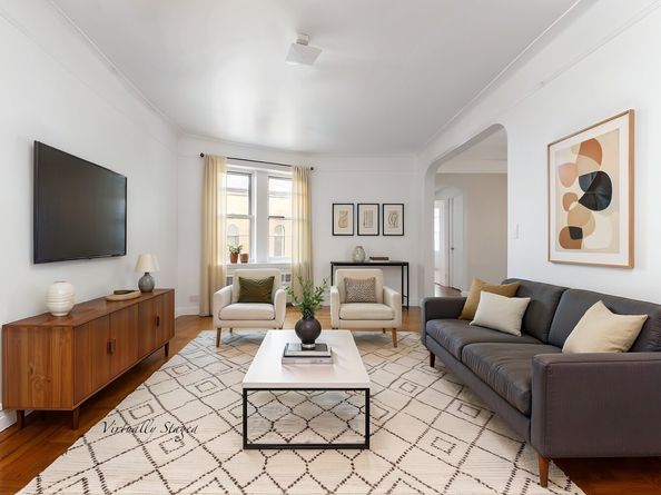 570 Ocean Parkway 4E, Brooklyn NY 11218