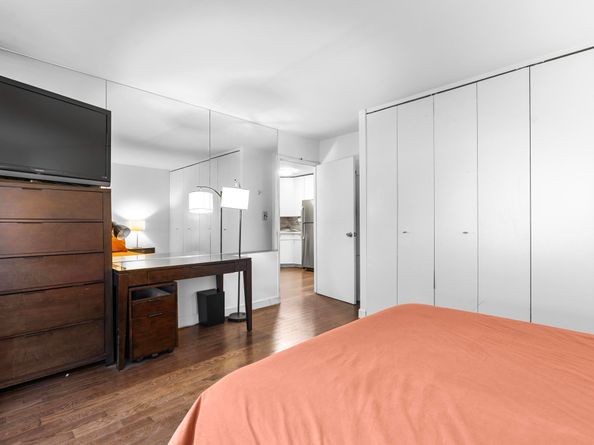 333 East 45th Street 16A, New York NY 10017