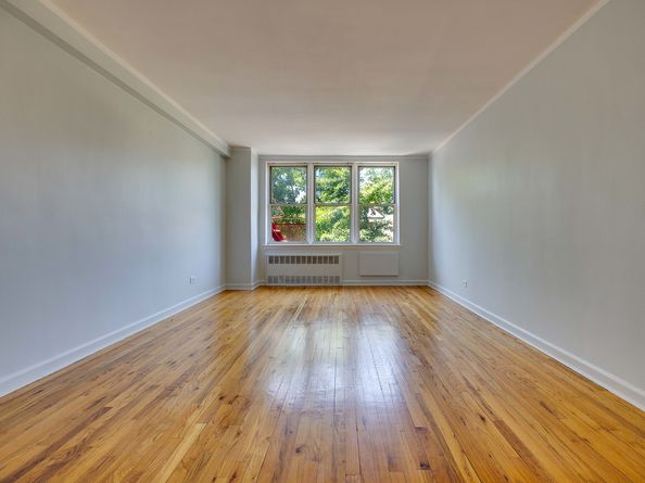 495 East 7th Street 3J, Brooklyn NY 11218