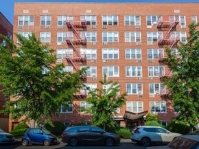 495 East 7th Street 3J, Brooklyn NY 11218