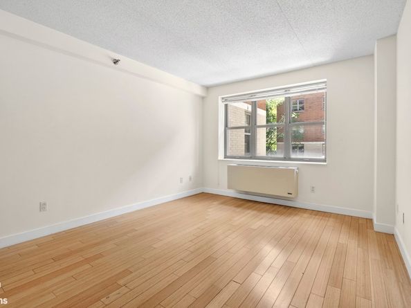 516 West 47th Street N2H, New York NY 10036