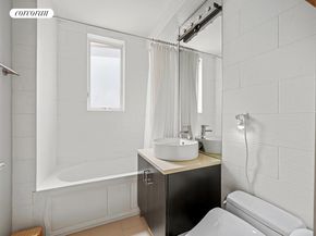 59 Hawthorne Street 2D, Brooklyn NY 11225