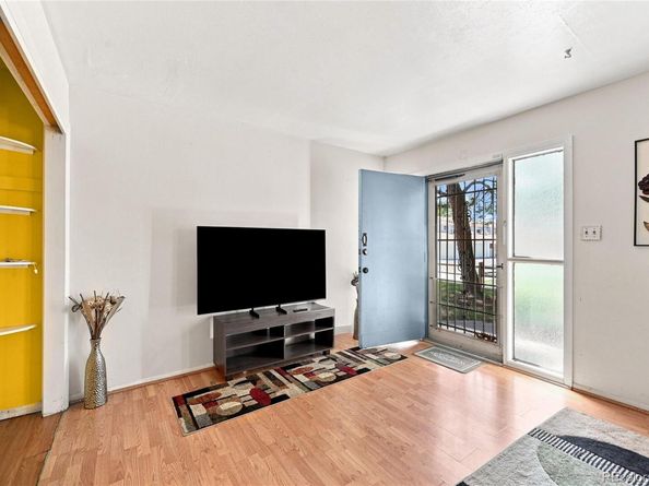 147 Paris Circle, Aurora CO 80011