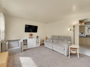 6015 Brentwood Street