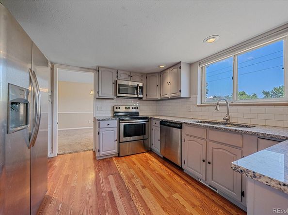 1923 S Newark Way, Aurora CO 80014