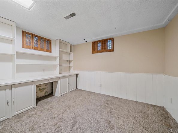 1923 S Newark Way, Aurora CO 80014