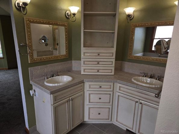 Undisclosed Address #8883793, Centennial CO 80015