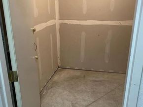 790 N Clarkson Street 202, Denver CO 80218