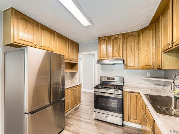 1187 Syracuse Street, Denver CO 80220