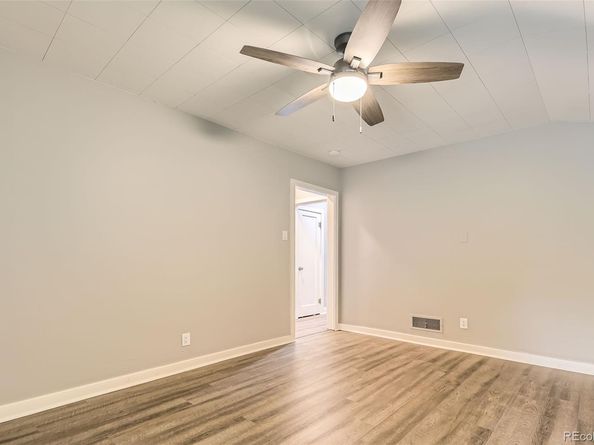 1187 Syracuse Street, Denver CO 80220
