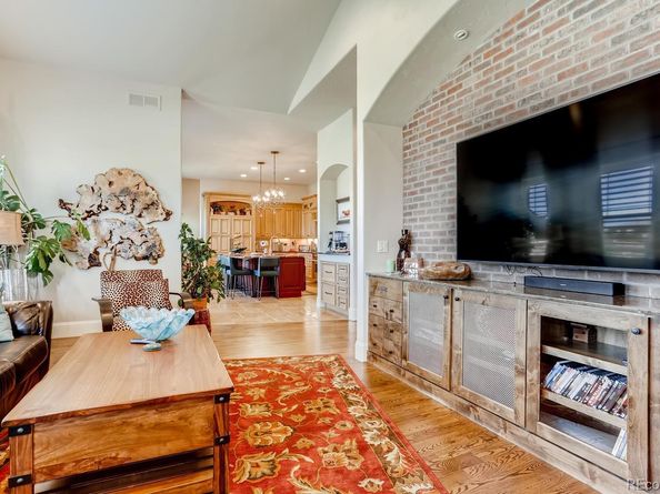 6963 S Espana Way, Centennial CO 80016