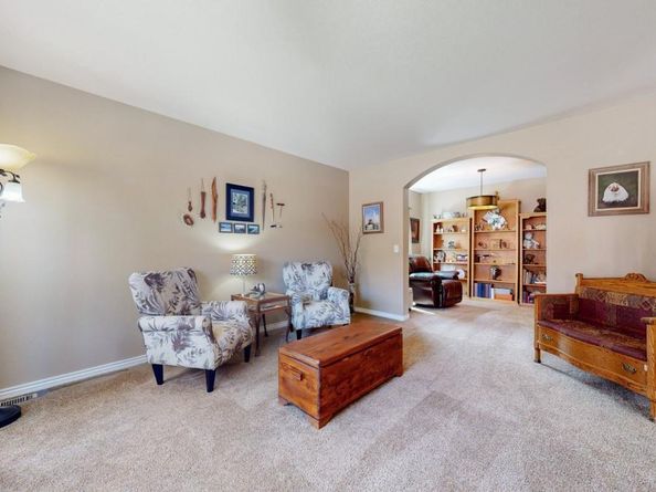 2745 Falcon Drive, Longmont CO 80503