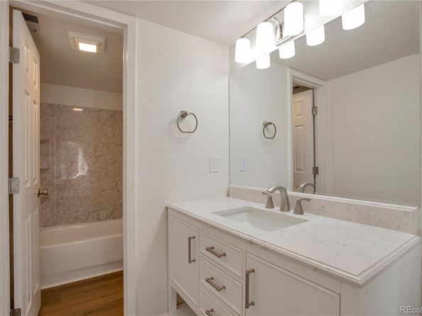 2525 S Dayton Way 1805, Denver CO 80231