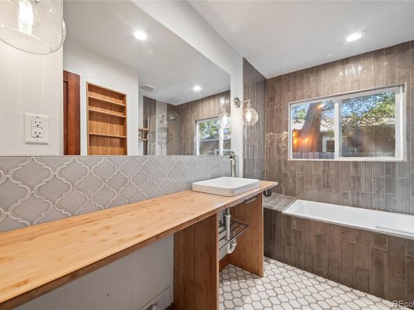 Undisclosed Address #7844844, Denver CO 80210