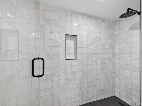 2552 E Alameda Avenue 104, Denver CO 80209