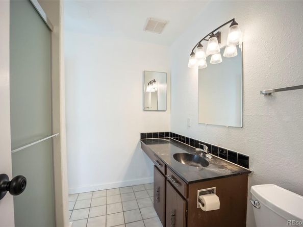 100 E Highline Circle 105, Centennial CO 80122