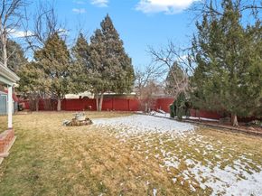 1735 S Pratt Parkway, Longmont CO 80501