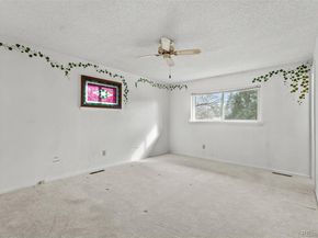 1735 S Pratt Parkway, Longmont CO 80501