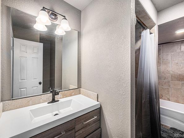 364 S Ironton Street 427, Aurora CO 80012