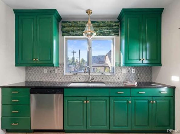 725 S Cove Way, Denver CO 80209