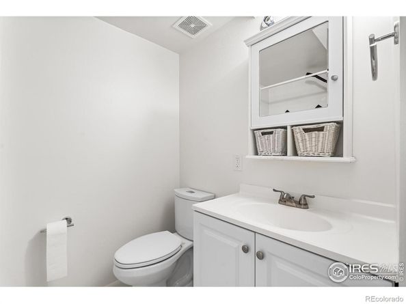 571 S Taft Street, Lakewood CO 80228