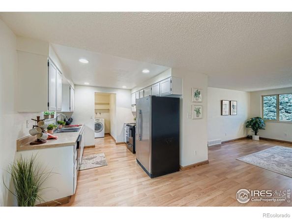 727 Hubbard Drive, Longmont CO 80504