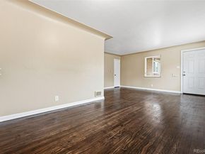 1717 Clinton Street, Aurora CO 80010