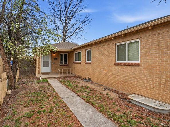 1717 Clinton Street, Aurora CO 80010