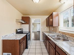 1717 Clinton Street, Aurora CO 80010